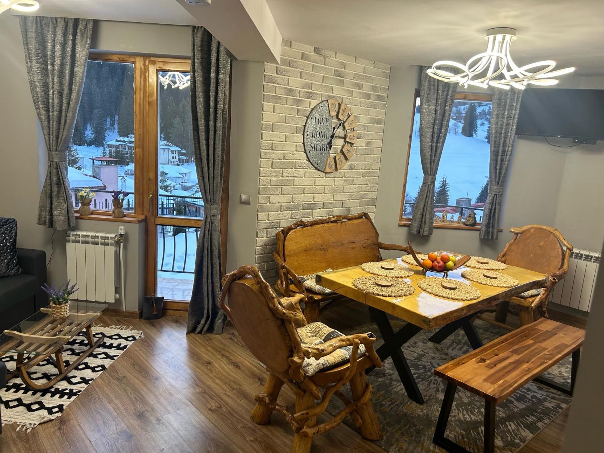 House Proctor Apartment Stoykite ภายนอก รูปภาพ